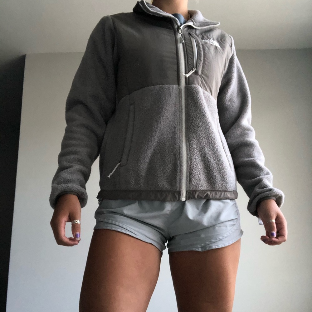 Grey Women’s North Face jacket